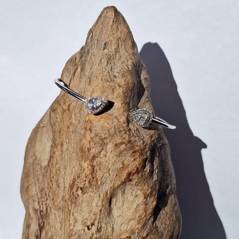 Pulseira Bracelete em Prata com Zircônia