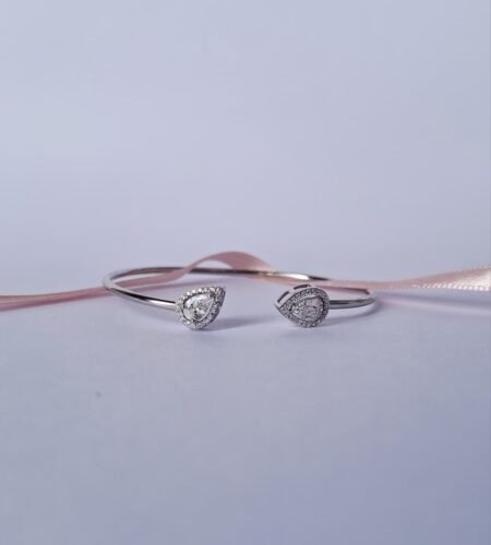 Pulseira Bracelete em Prata com Zircônia